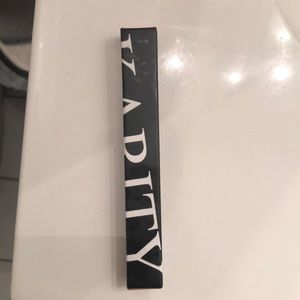 Karity long lasting lipstick in Keira